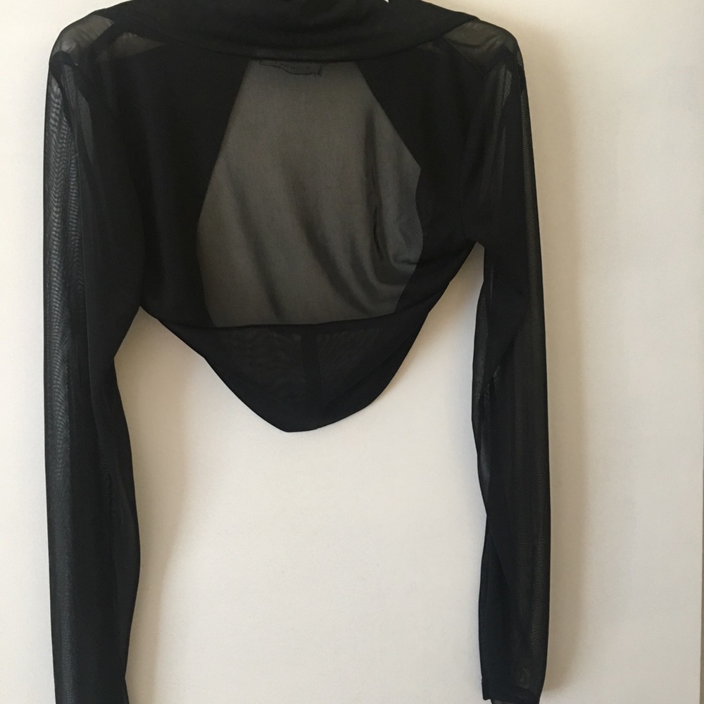Shrug (cropped) long sleeve black